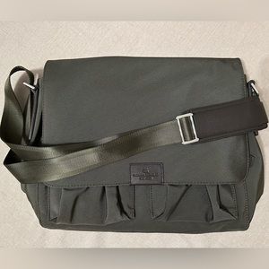 Banana Republic green messenger bag, like new